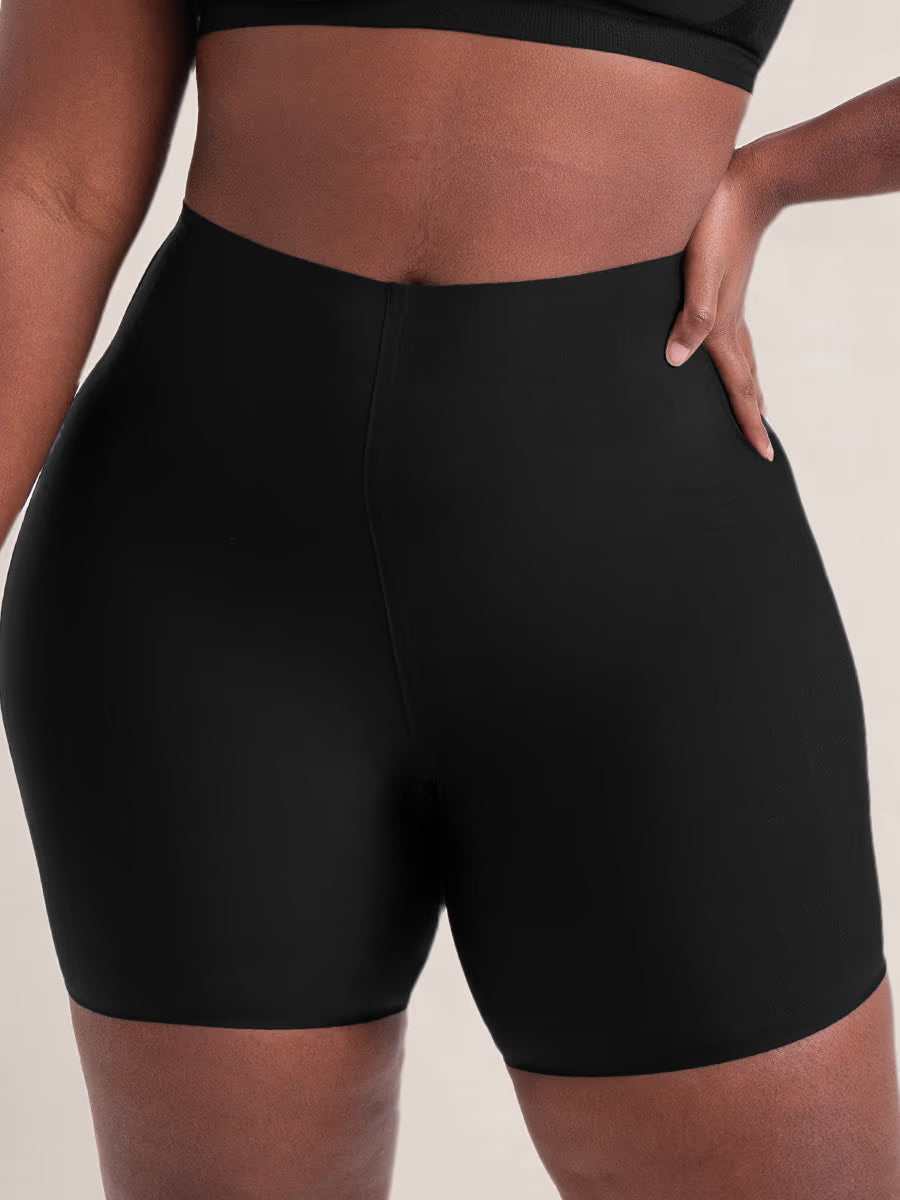 Truekind® Seamless Stretch Mid-Waist Short