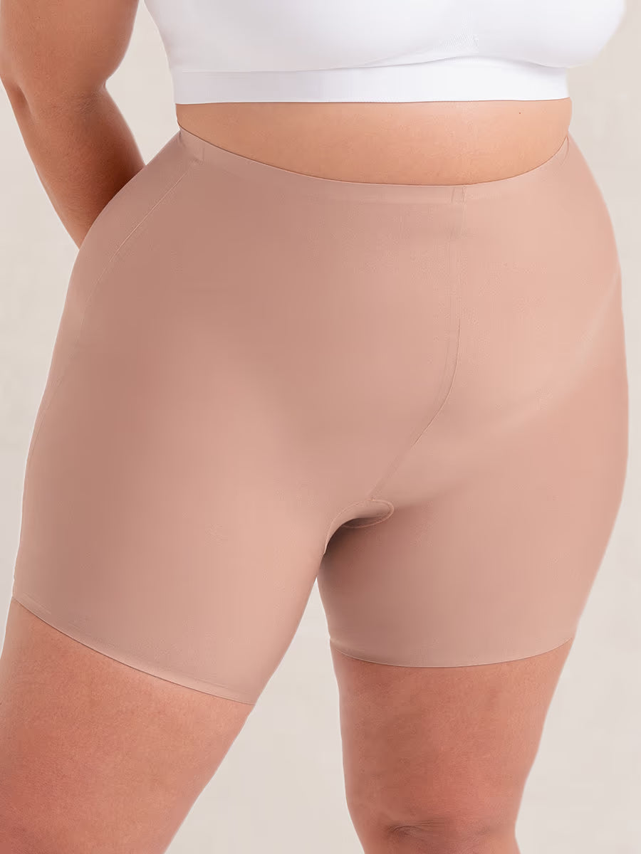 Truekind® Seamless Stretch Mid-Waist Short